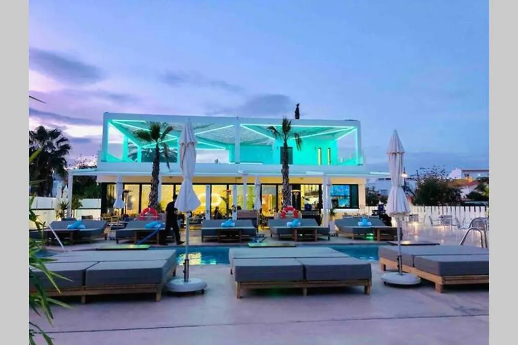 Luxury Modern Apartment By The Beach Malaga